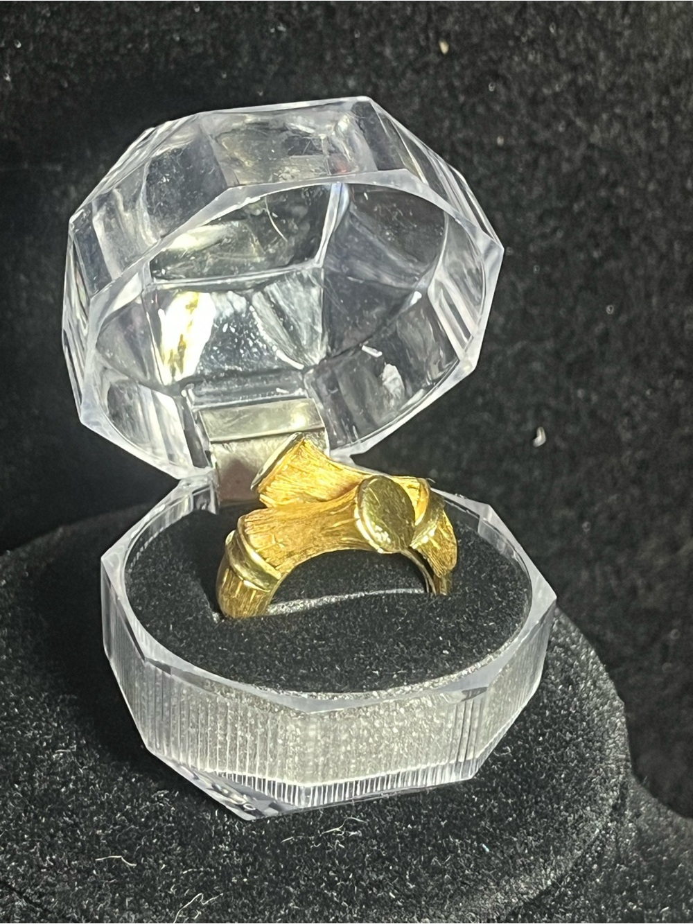 Vintage Avon Women’s Gold Tone Bamboo Ring Adjustable Max size 6.75